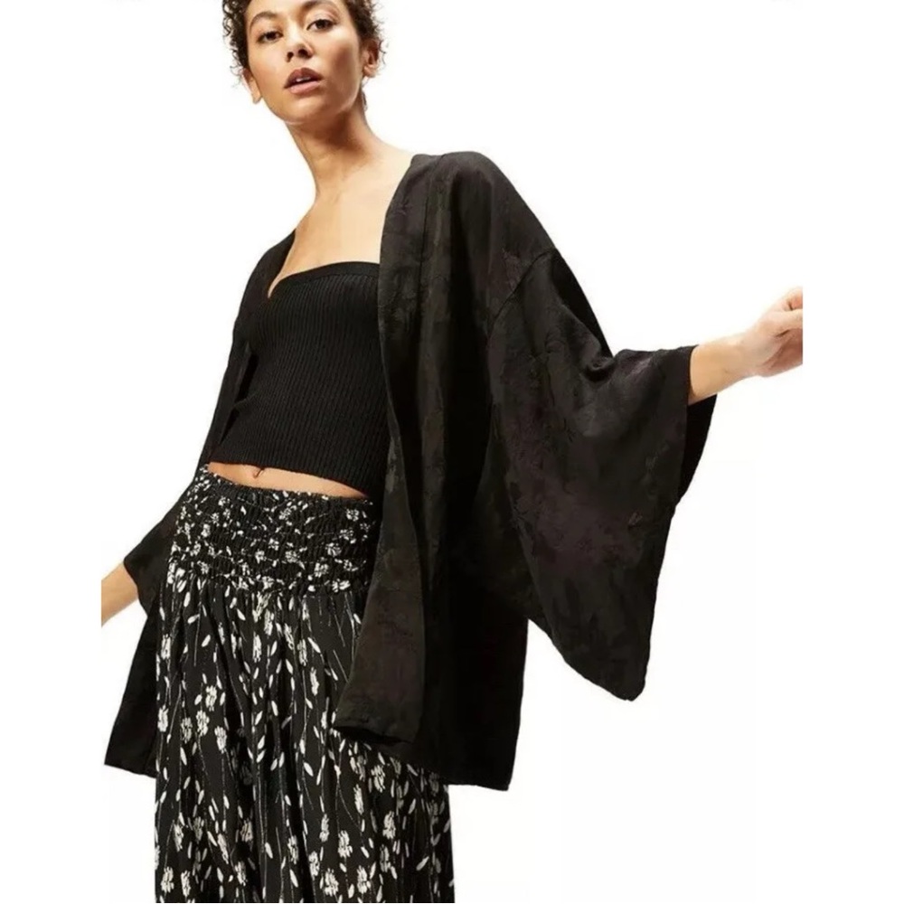 Nili Logan Kima Kimono Jacket‎ in Black One Siz
